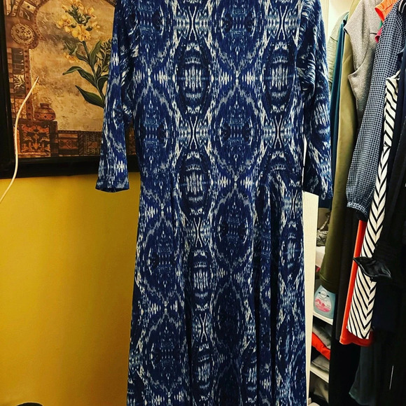 Signature by Robbie Bee Blue Patterned Dress - Picture 4 of 4